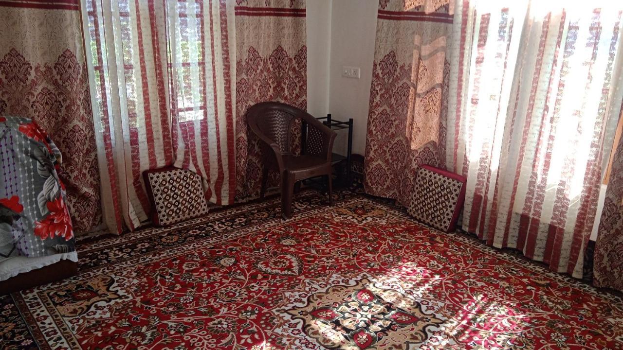 Mir Manzil Bed & Breakfast Srinagar  Bagian luar foto