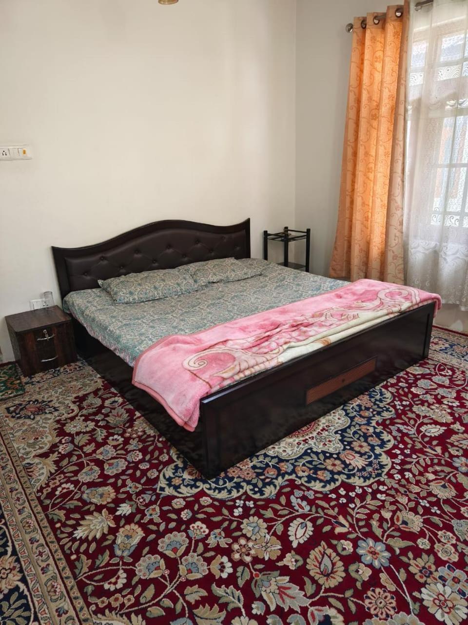 Mir Manzil Bed & Breakfast Srinagar  Bagian luar foto
