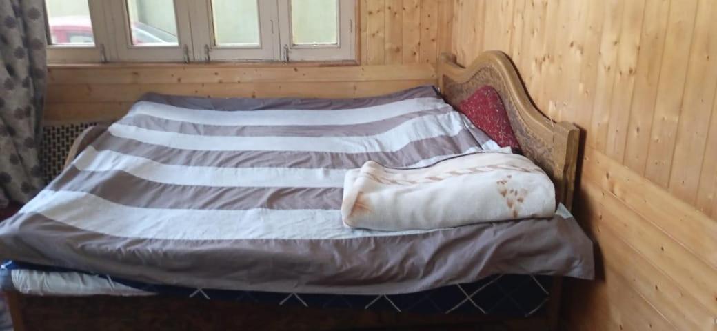Mir Manzil Bed & Breakfast Srinagar  Bagian luar foto